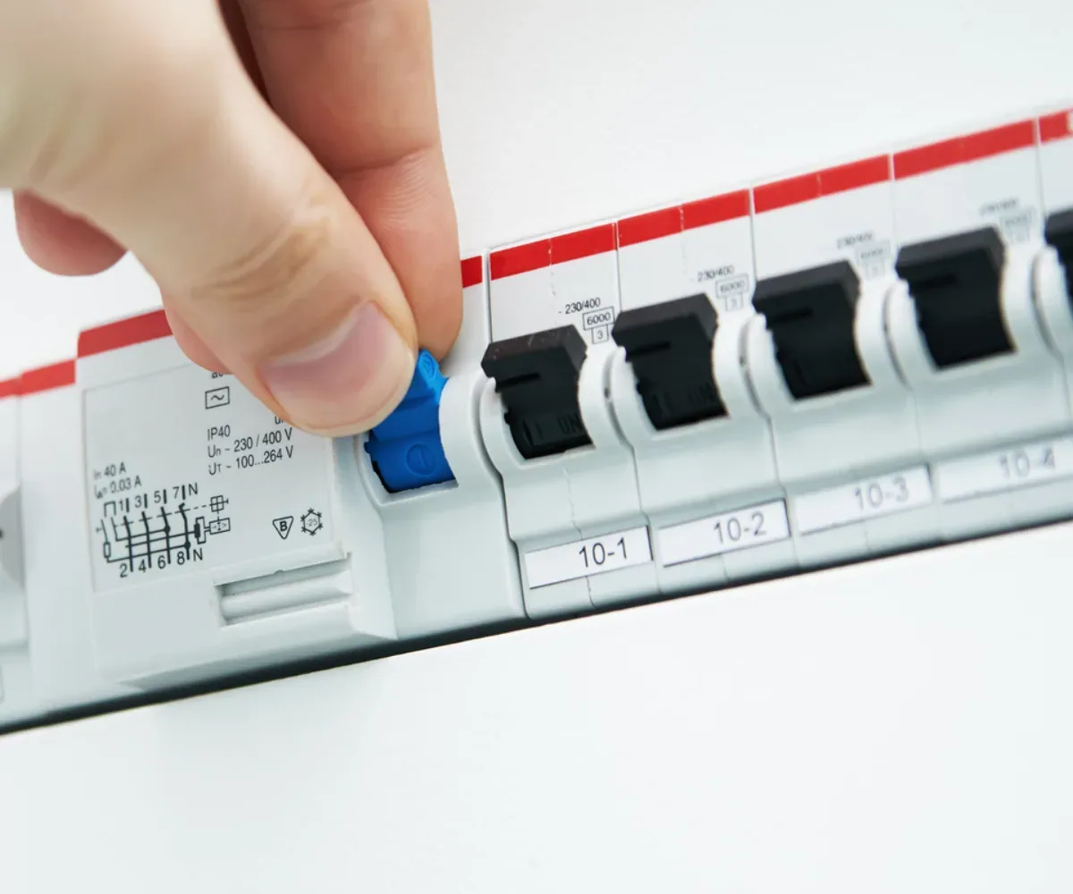 Diagnostic électrique obligatoire à Levallois-Perret